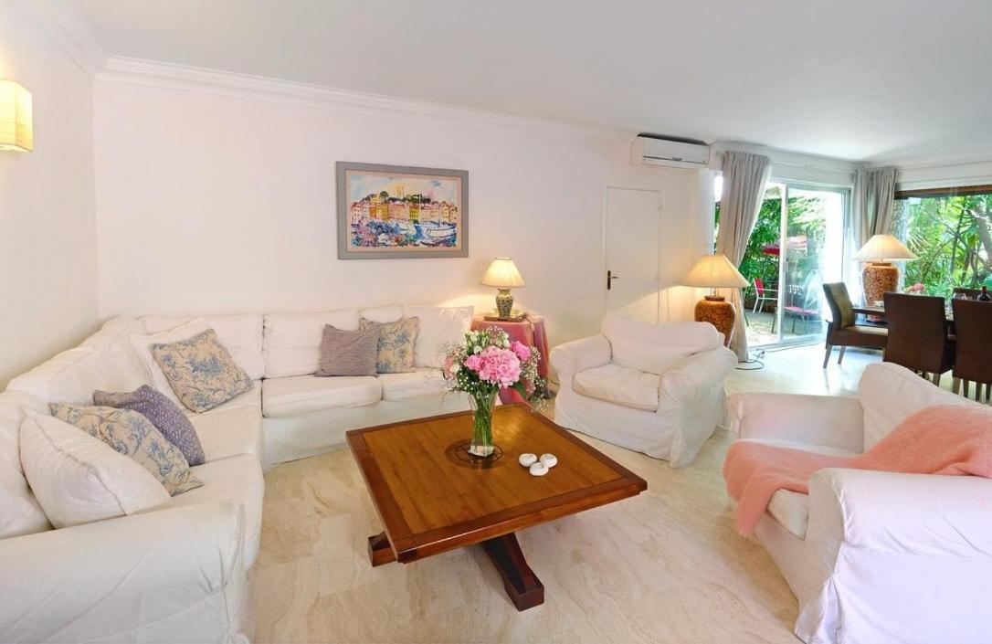 Picaud - 50m From Beachfront, Patio, Aircon Hébergement de vacances *
